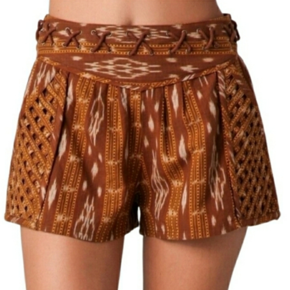 FREE PEOPLE NEW ROMANTICS Brown Lattice Cut Patola Ikata Print Size 0 Shorts NWT